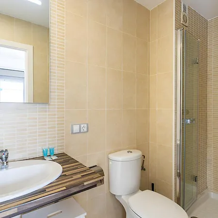 Suitehomes Dos Aceras Apartment *